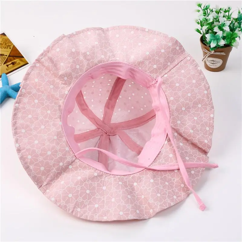 Girls Pink Dotted Hat